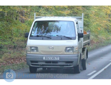 802 CVB 77, Mazda Bongo