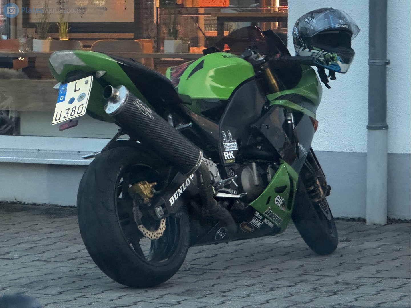 L U 380, Kawasaki Ninja ZX-10R 1st gen, 2004–2005