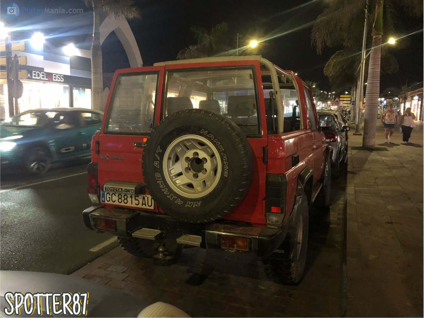 GC 8815 AU, Toyota Land Cruiser Prado 1st gen 3-door SUV (J71-J73), 1990–1996
