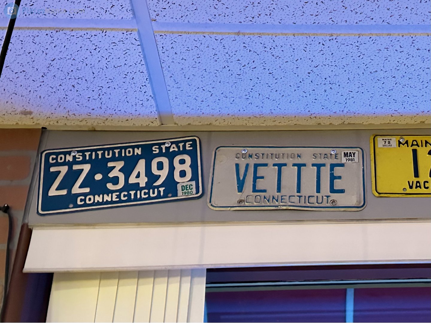 ZZ-3498, License plate without vehicle 