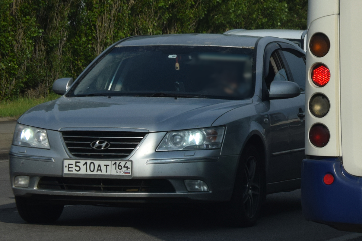 е 510 ат 164, Hyundai NF 1st gen (NF; RU-market), 2004–2008