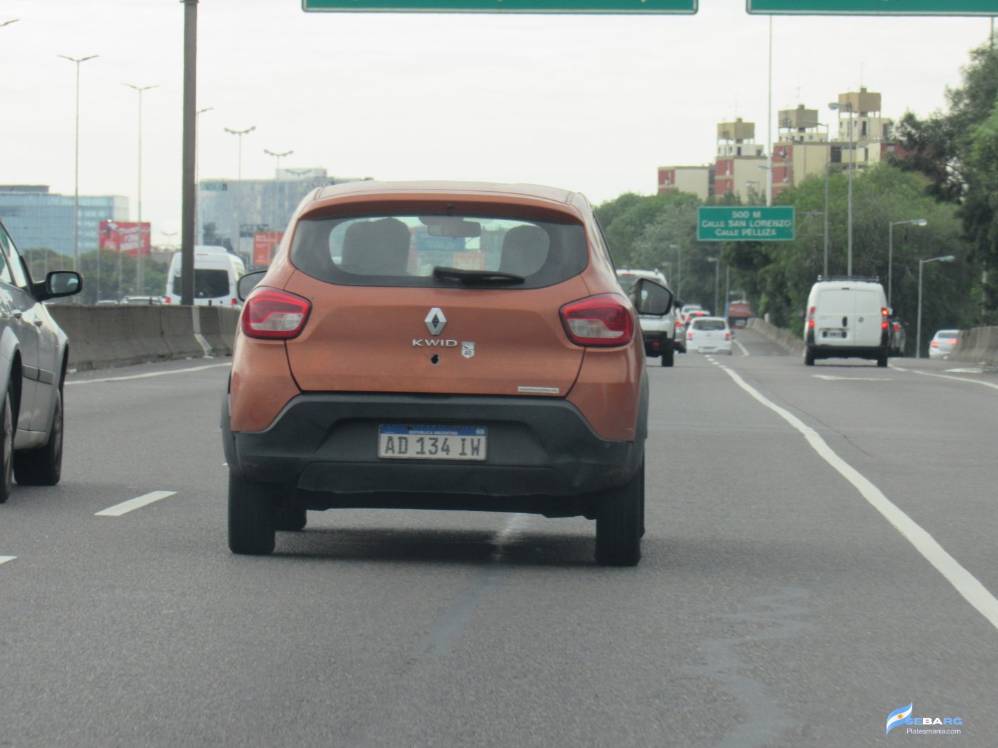 AD 134 IW, Renault Kwid 1st gen (BBA/BBB), 2015–2022