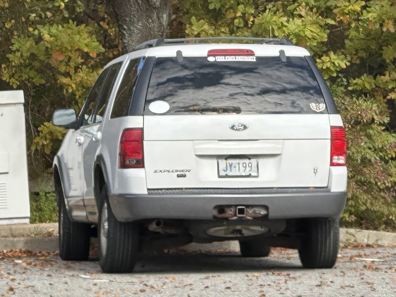 JY-199, Ford Explorer 3rd gen SUV (U152), 2000–2005
