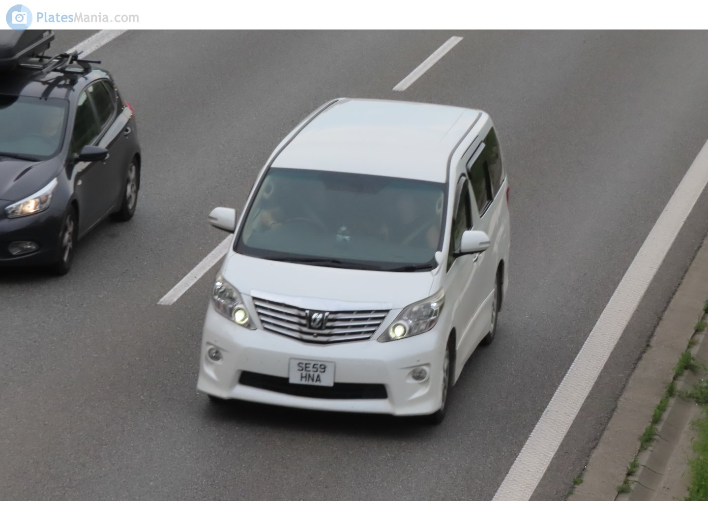 SE59HNA, Toyota Alphard 2nd gen (AH20), 2008–2015