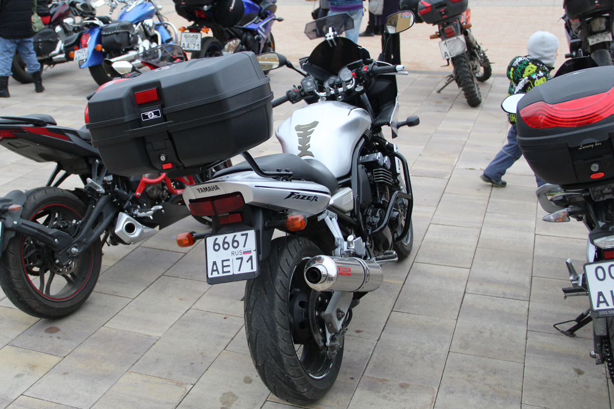 6667 ае 71, Yamaha FZ S600 Fazer, 1997–2003 (S400; JP-market, 1997–2000)