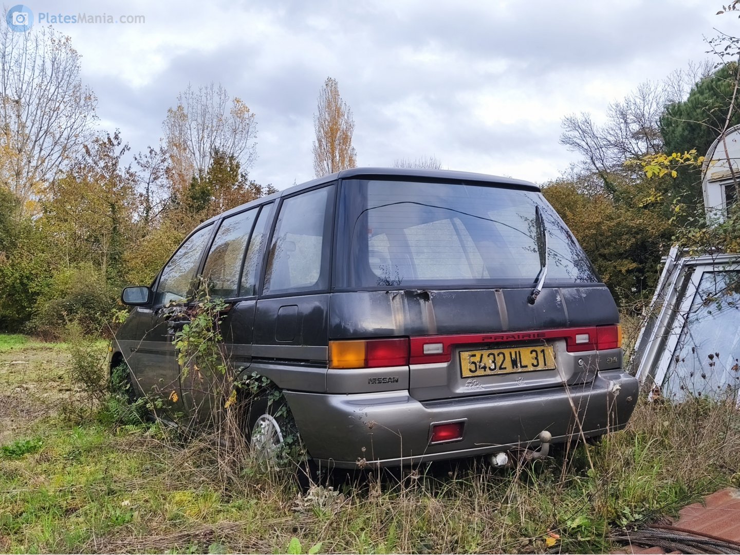 5432 WL 31, Nissan Prairie 2nd gen (M11), 1988–1998