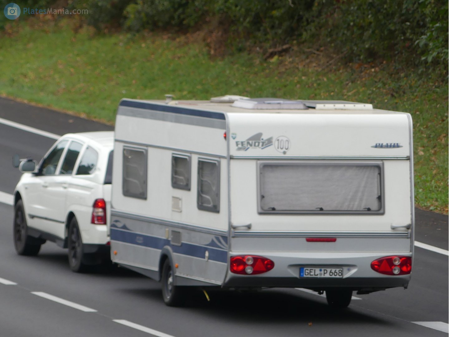 GEL P 668, Fendt-Caravan Platin 