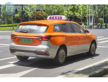 沪A·AU3805, Roewe i5