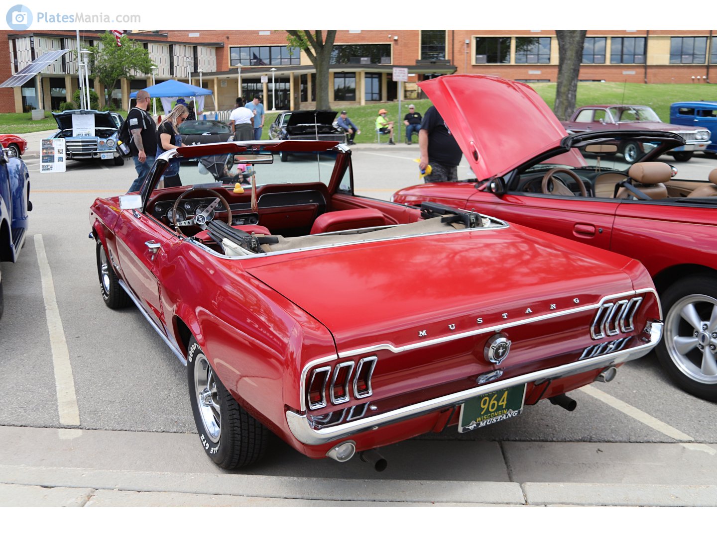 964, Ford Mustang 1st gen 2-door Convertible (76), 1964–1970