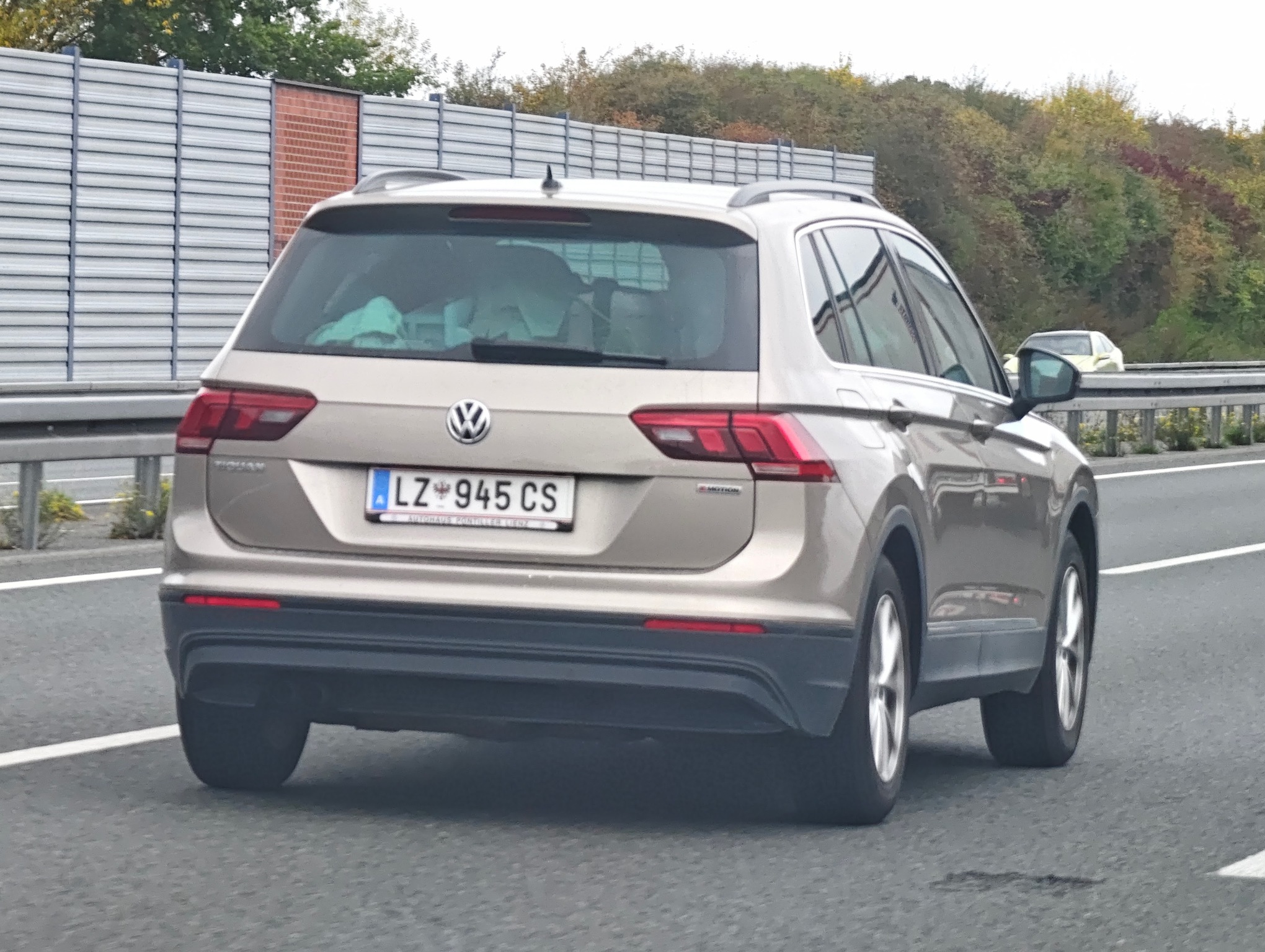 LZ 945 CS, Volkswagen Tiguan 