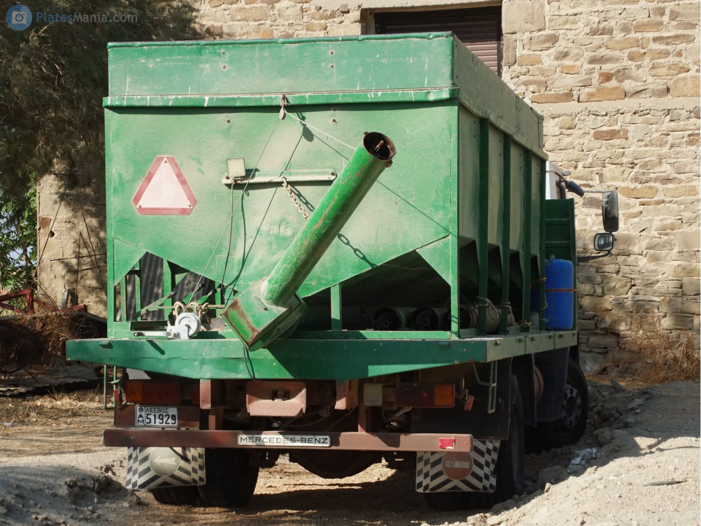 AM 51929, Mercedes-Benz 