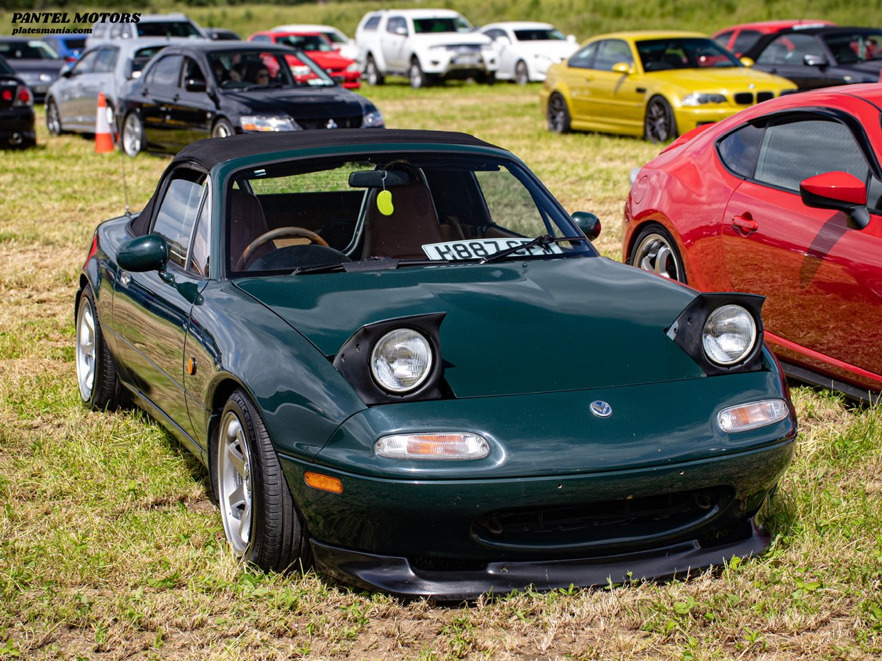 H887CFM, Eunos Roadster 