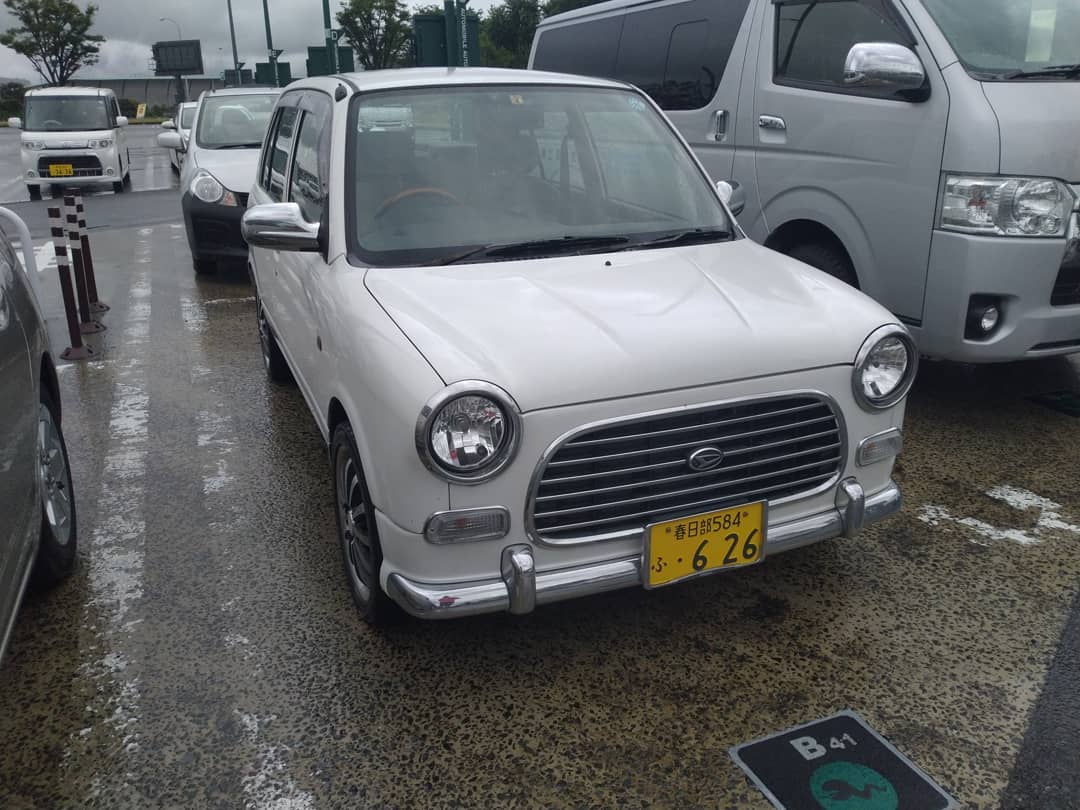 春日部 584 ふ 626, Daihatsu Mira 5th gen Gino (L700), 1998–2004