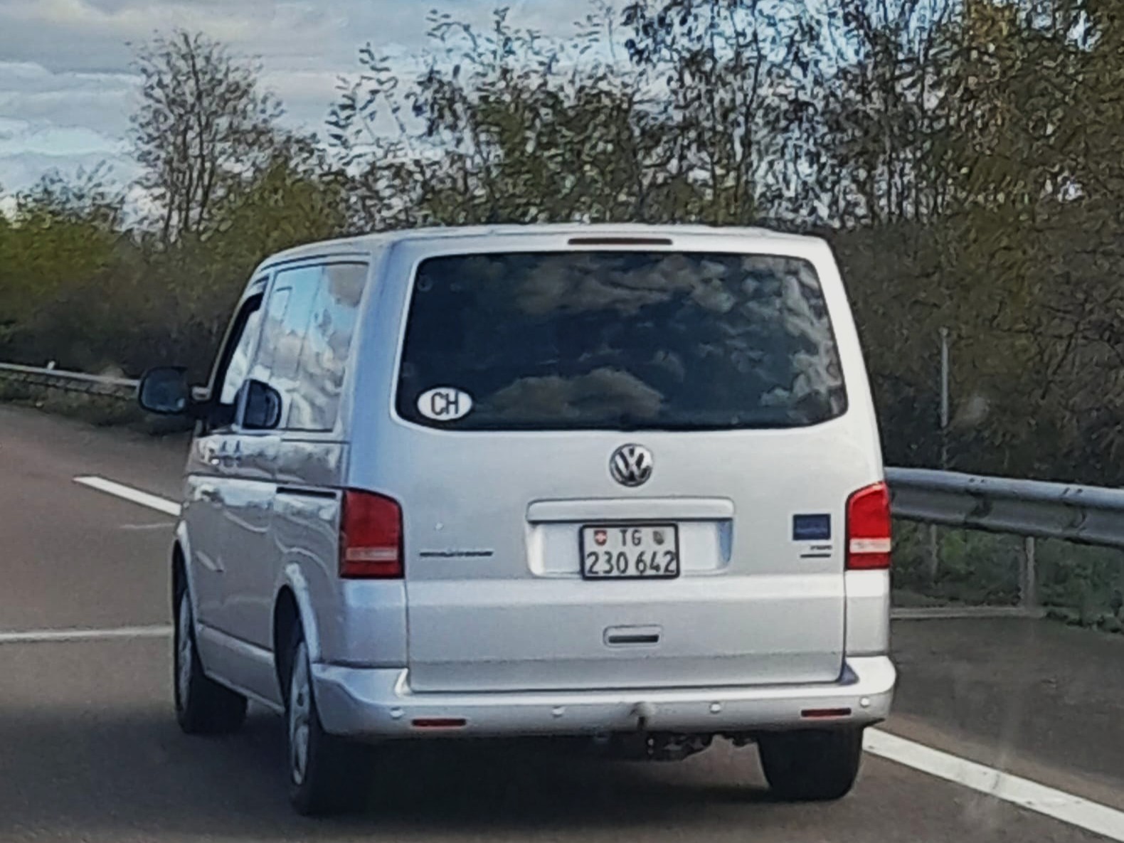 TG 230642, Volkswagen Multivan T5 (7H/7E), facelift, 2009–2015