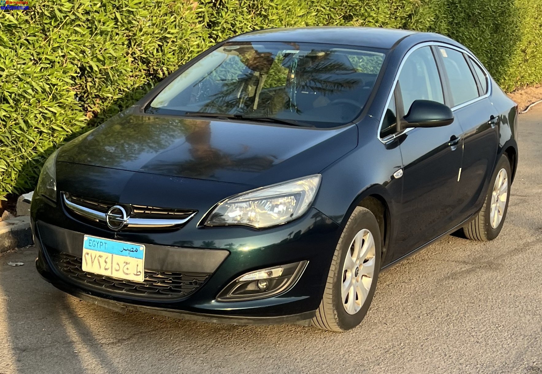 ٢٧٢٤ دجط, Opel Astra 4th gen Sedan (J; P10), 2012–2018