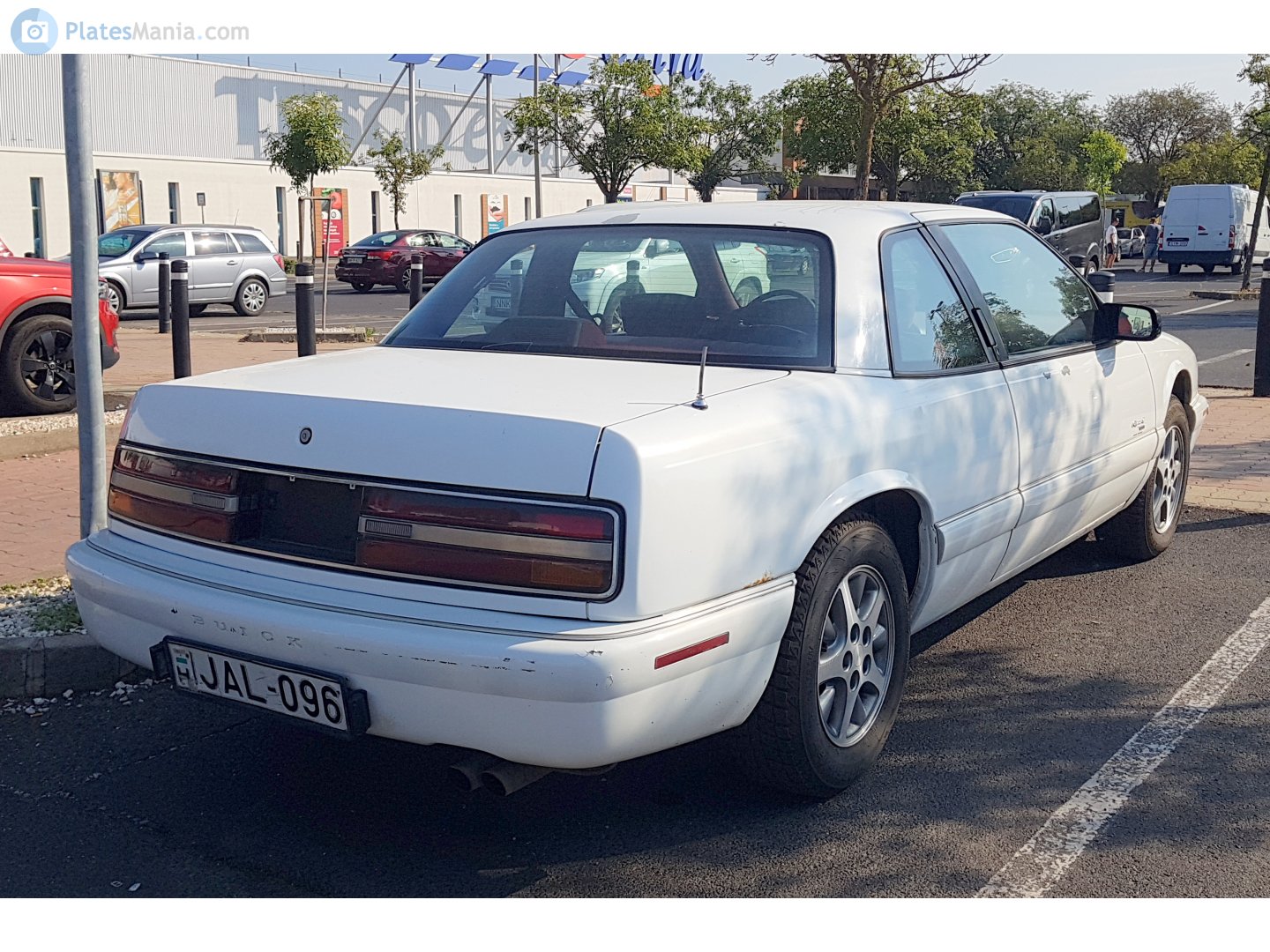 JAL-096, Buick Regal 3rd gen Coupé (57; W-body), 1987–1996