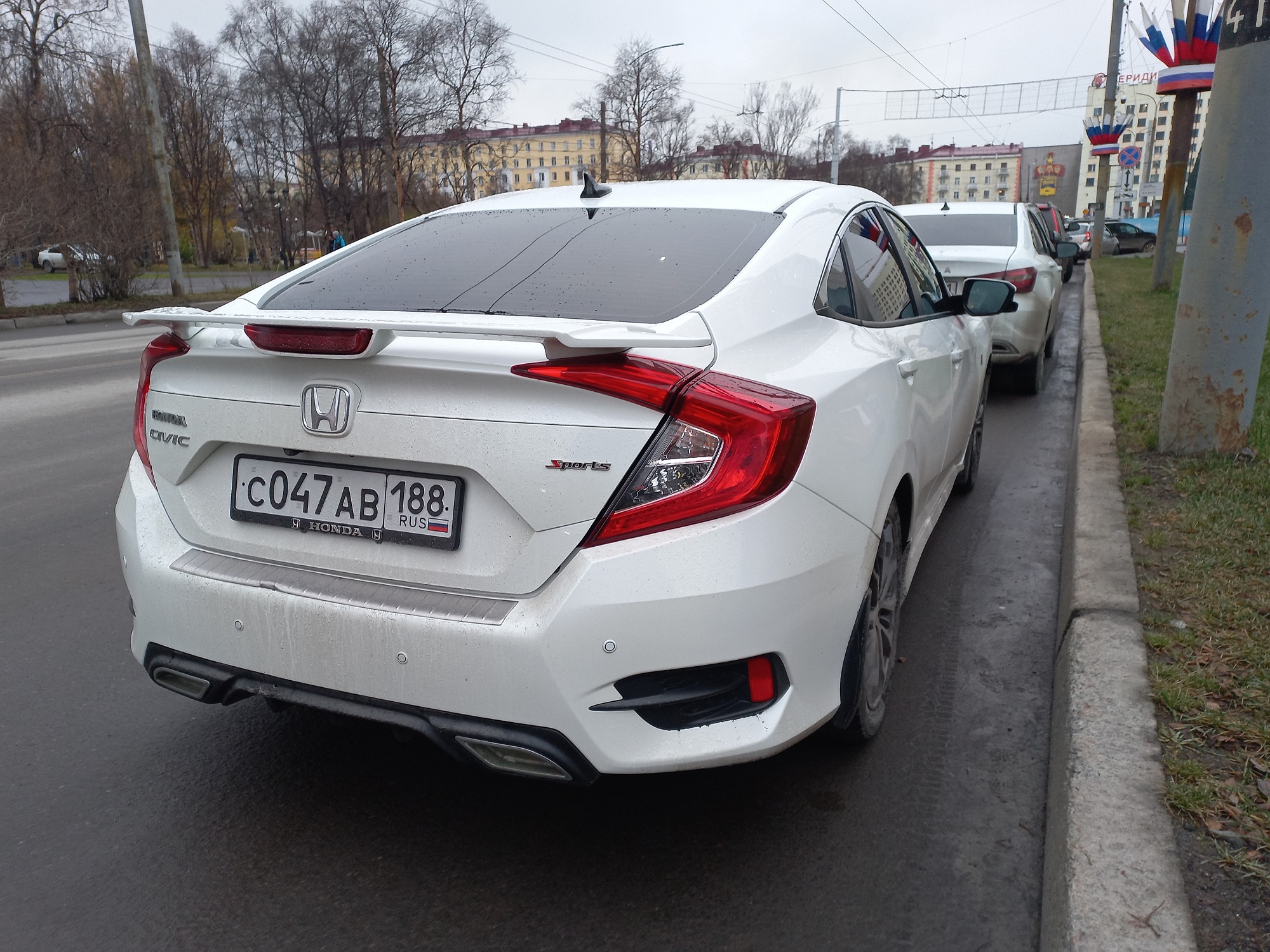 с 047 ав 188, Honda Civic 10th gen Sedan (FC), 2015–2022