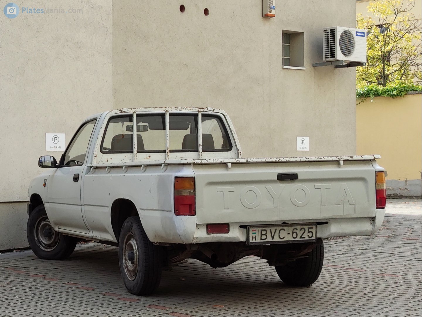 BVC-625, Toyota Hilux 5th gen (N80/N90/N100/N110), 1989–2005