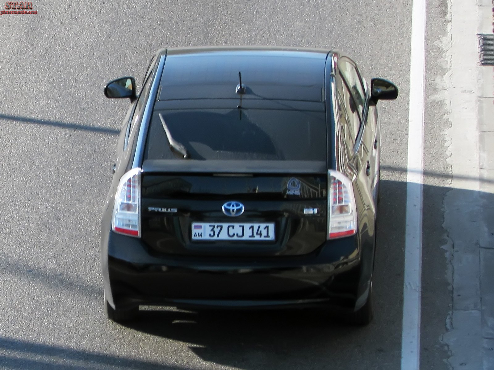 37 CJ 141, Toyota Prius 3rd gen Liftback (ZVW30), 2009–2015
