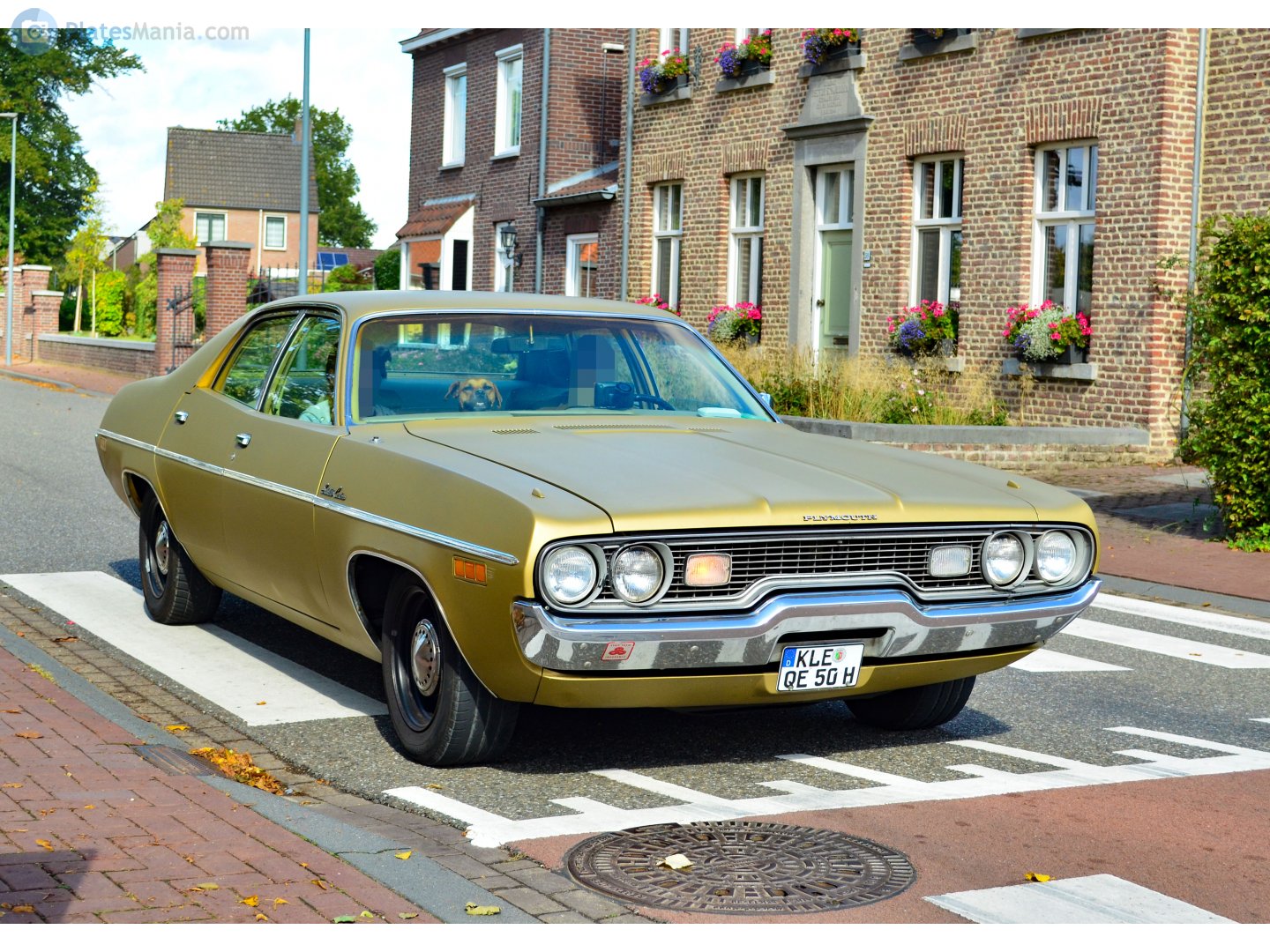 KLE QE 50 H, Plymouth Satellite 3rd gen 1971/1972 4-door Sedan (41; B-body), 1970–1972