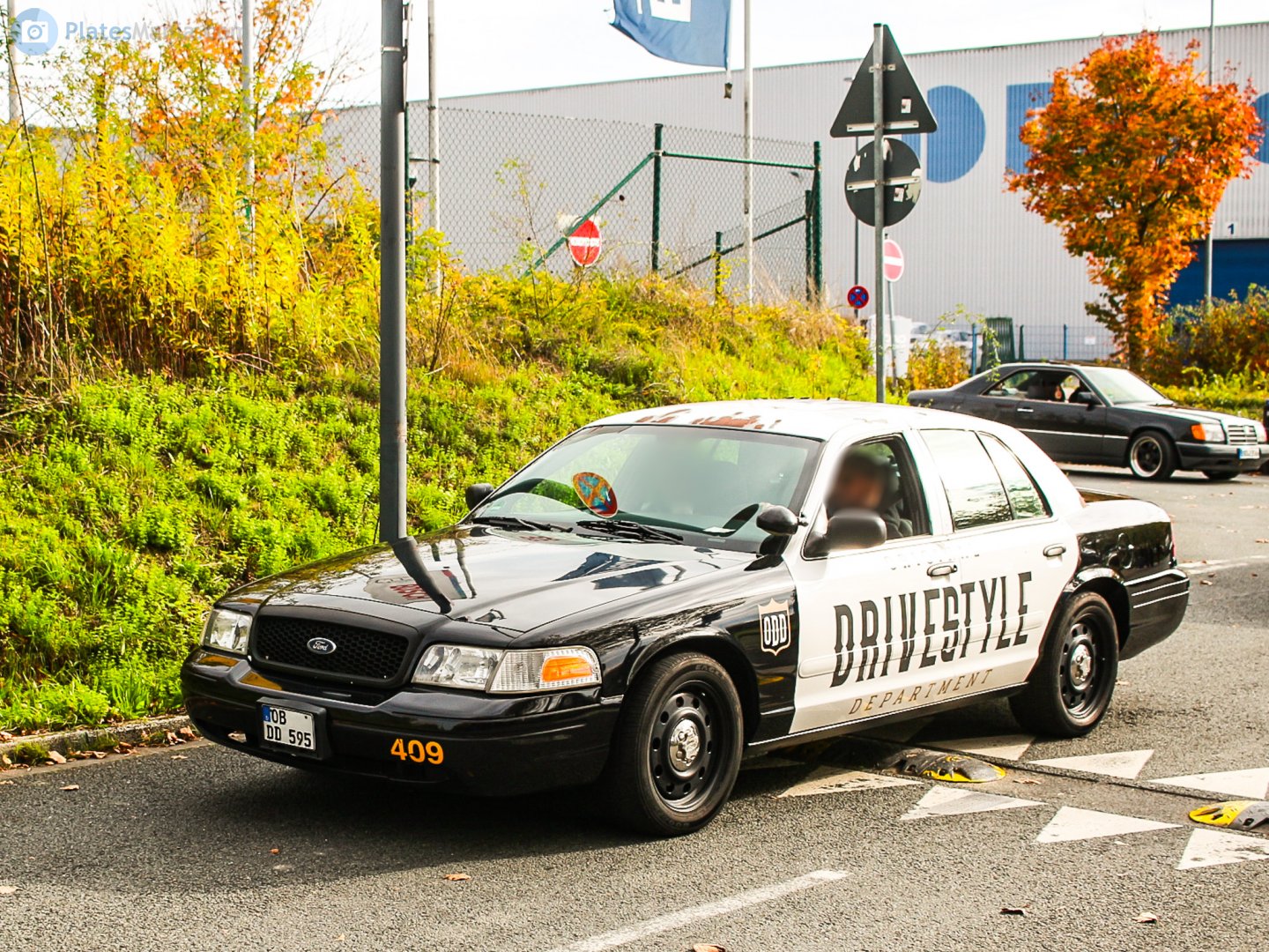 OB DD 595, Ford Crown Victoria 2nd gen (EN114), 1997–2012