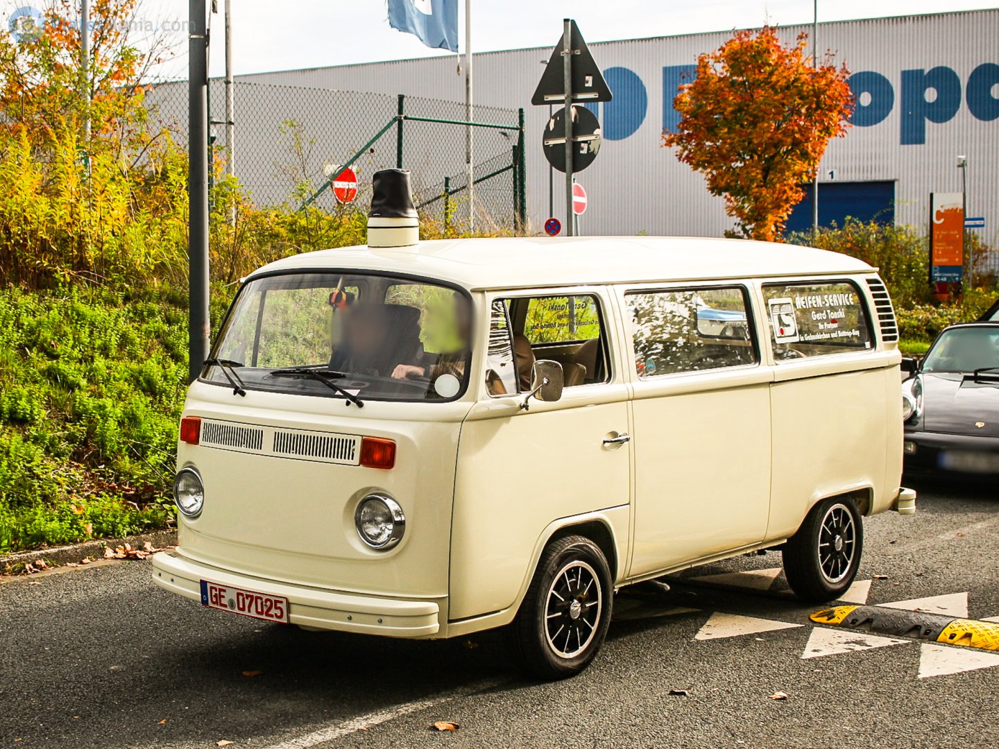 GE 07025, Volkswagen Kombi 2nd gen Bus/Kombi Van (T2b), 1st facelift, 1967–1979 (–1982 for BR- and MX-market)