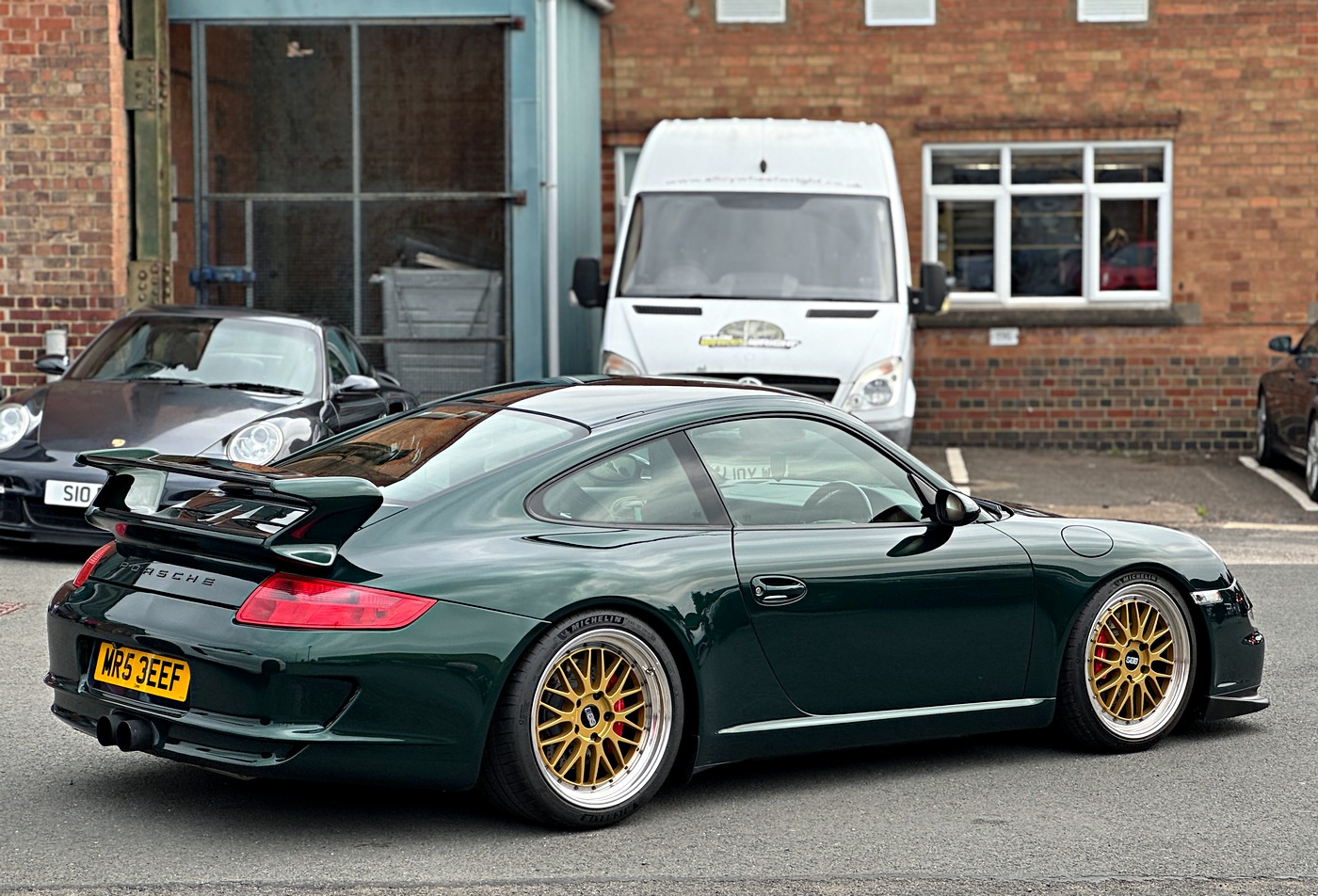 MR53EEF, Porsche 911 6th gen Coupé (997.1), 2004–2010