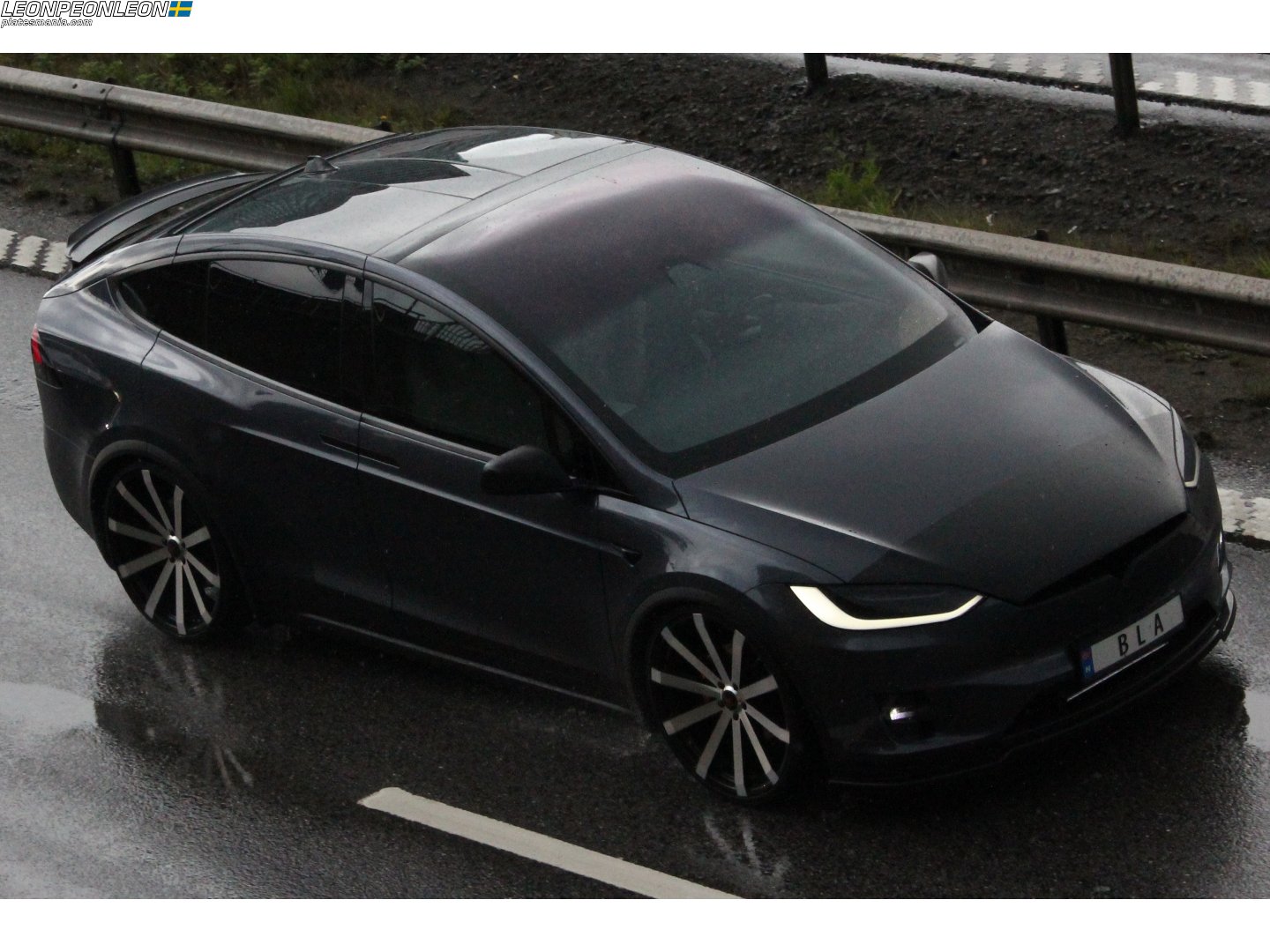 B L A, Tesla Model X 1st gen (5YJX), 2015–