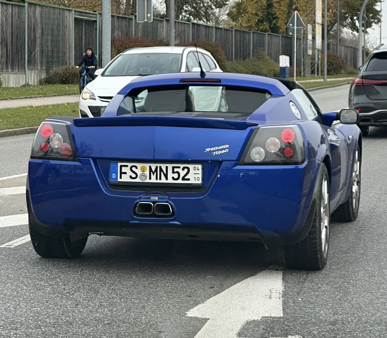 FS MN 52 (04/10), Opel Speedster 1st gen (E01), 2000–2005