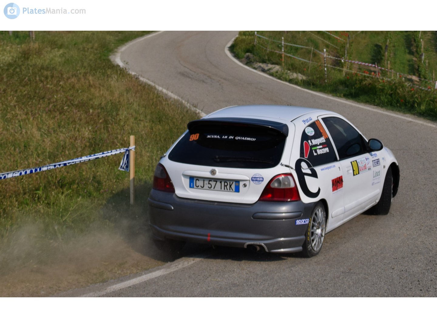 CJ 571 RK, MG ZR 1st gen 3-door Hatch (X30), 2001–2004