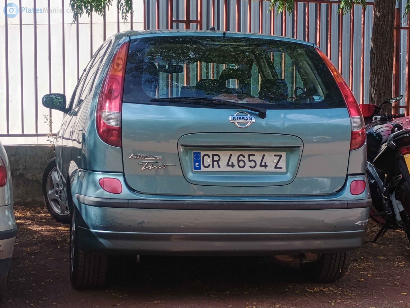 CR 4654 Z, Nissan Almera Tino 1st gen (V10), 2000–2006