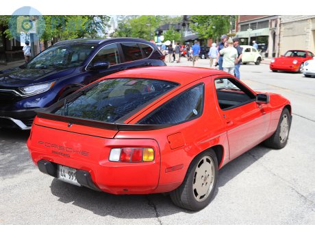 44 999, Porsche 928
