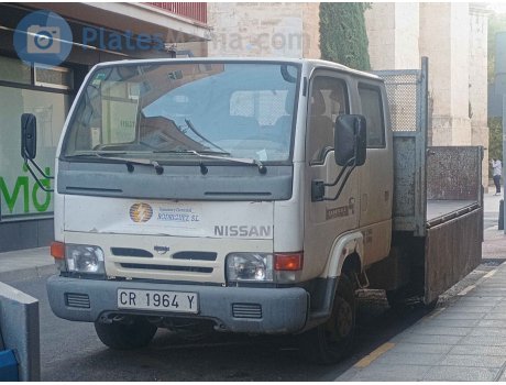 CR 1964 Y, Nissan Cabstar