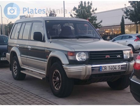 CR 1404 S, Mitsubishi Montero