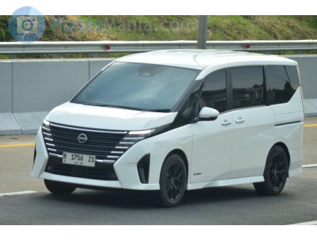 H 1756 ZS, Nissan Serena