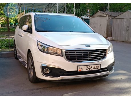 04 246 AJO, Kia Carnival