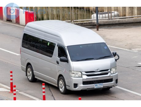 ฮอ 7703, Toyota Commuter