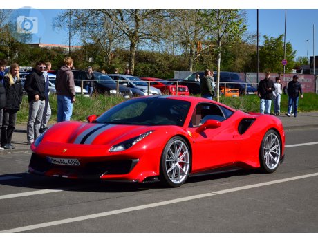 MH AL 488, Ferrari 488