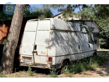 24 801-89 MA, Peugeot J5