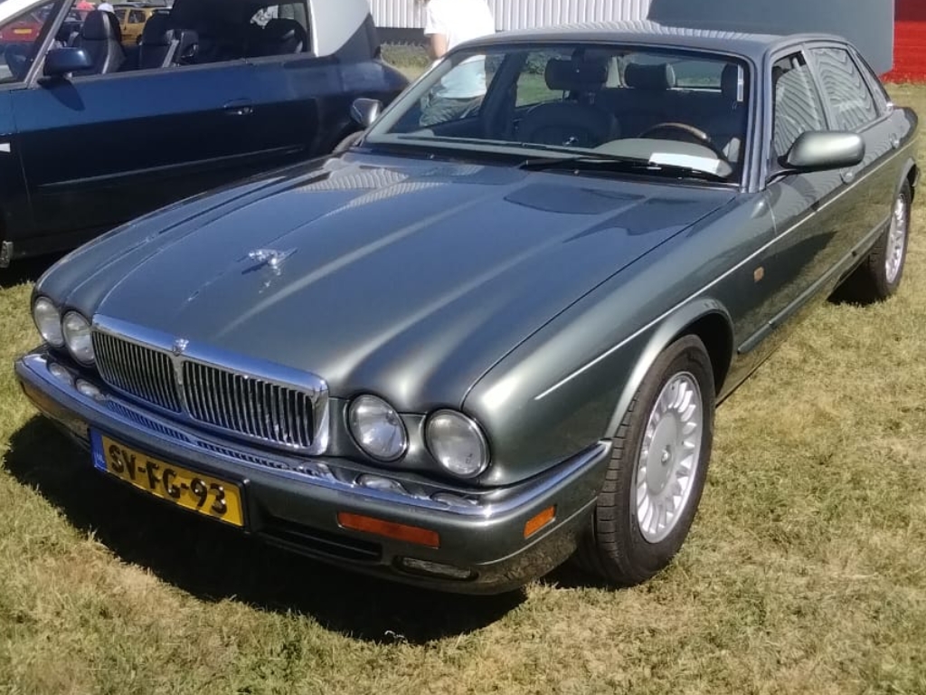 SV-FG-93, Jaguar Sovereign 4th gen (X308), 1997–2002