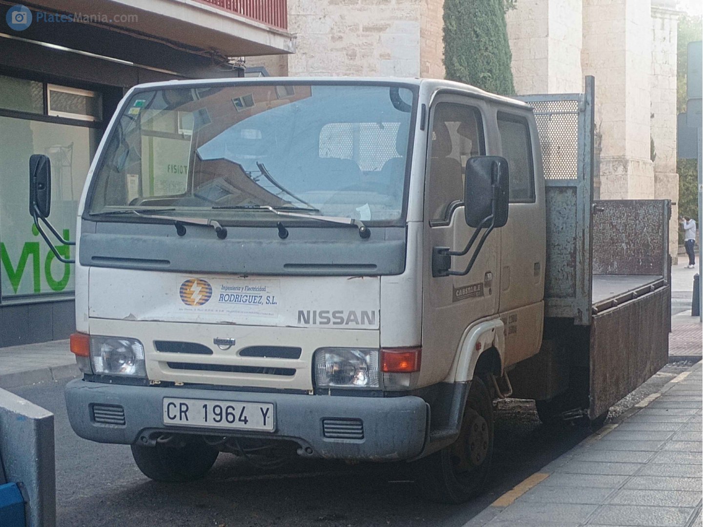 CR 1964 Y, Nissan Cabstar 4th gen (F23), 1992–2011