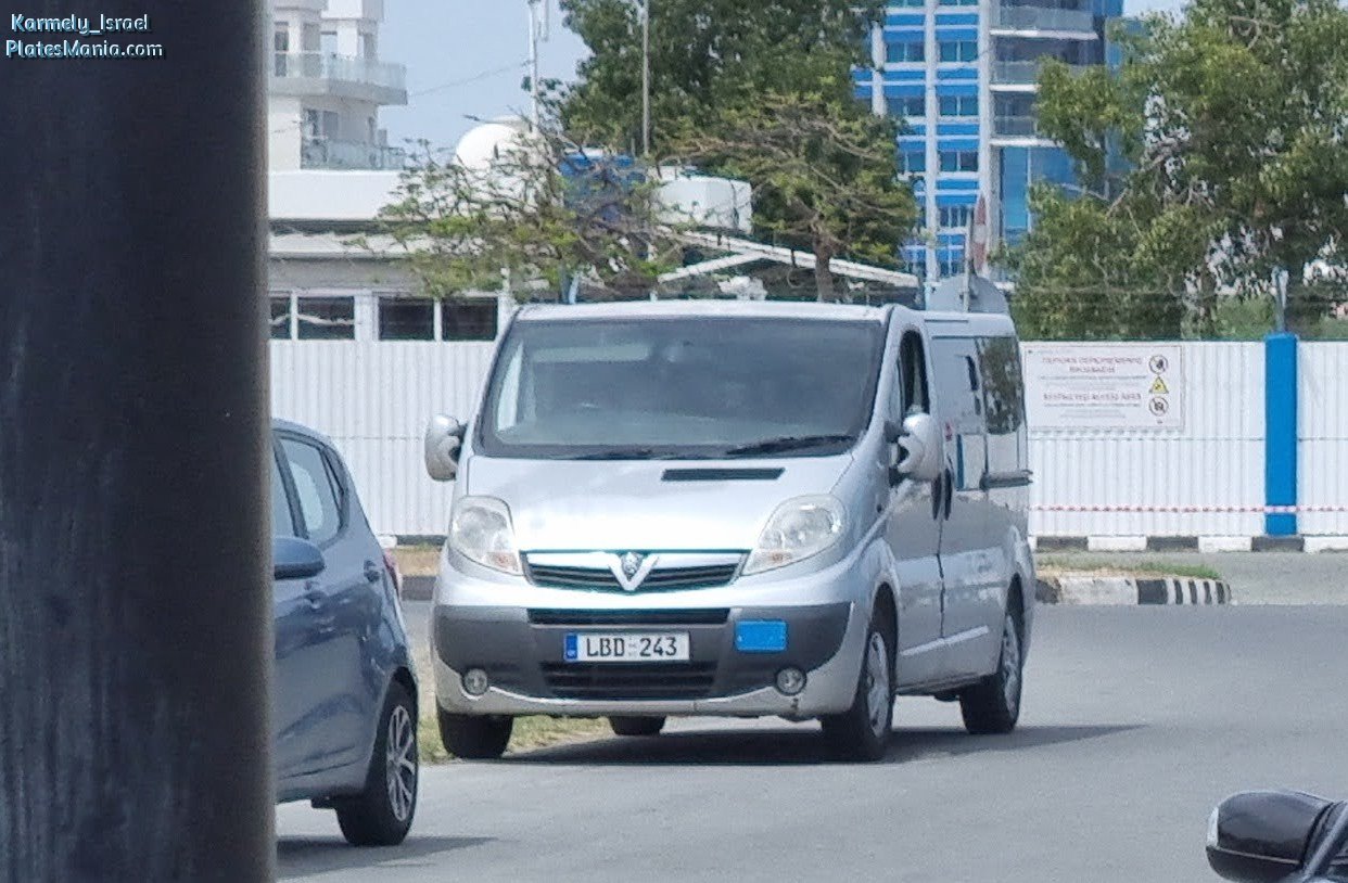 LBD 243, Vauxhall Vivaro 1st gen (A; X83), 2001–2006