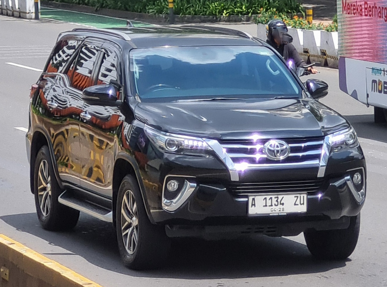 A 1134 ZU, Toyota Fortuner 2nd gen (AN160), 2015–