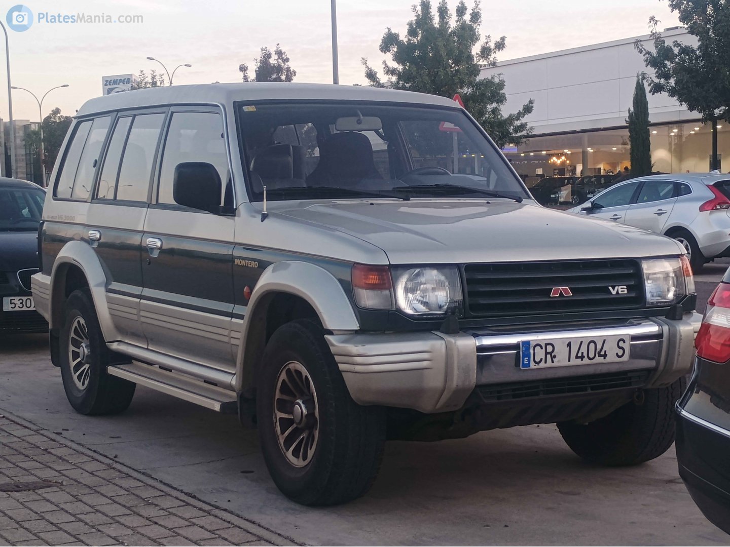 CR 1404 S, Mitsubishi Montero 2nd gen 5-door SUV (V20/NH/NJ/NK/NL), 1991–1999