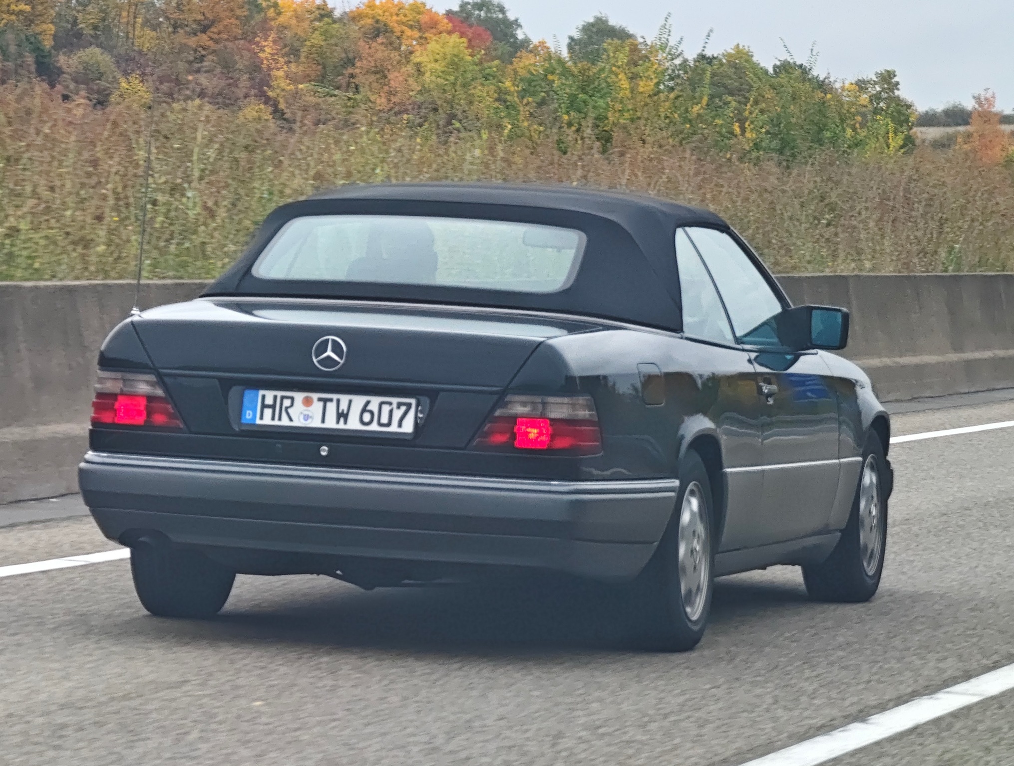 HR TW 607, Mercedes-Benz E-Klasse 1st gen Cabriolet (A124), 1992–1997