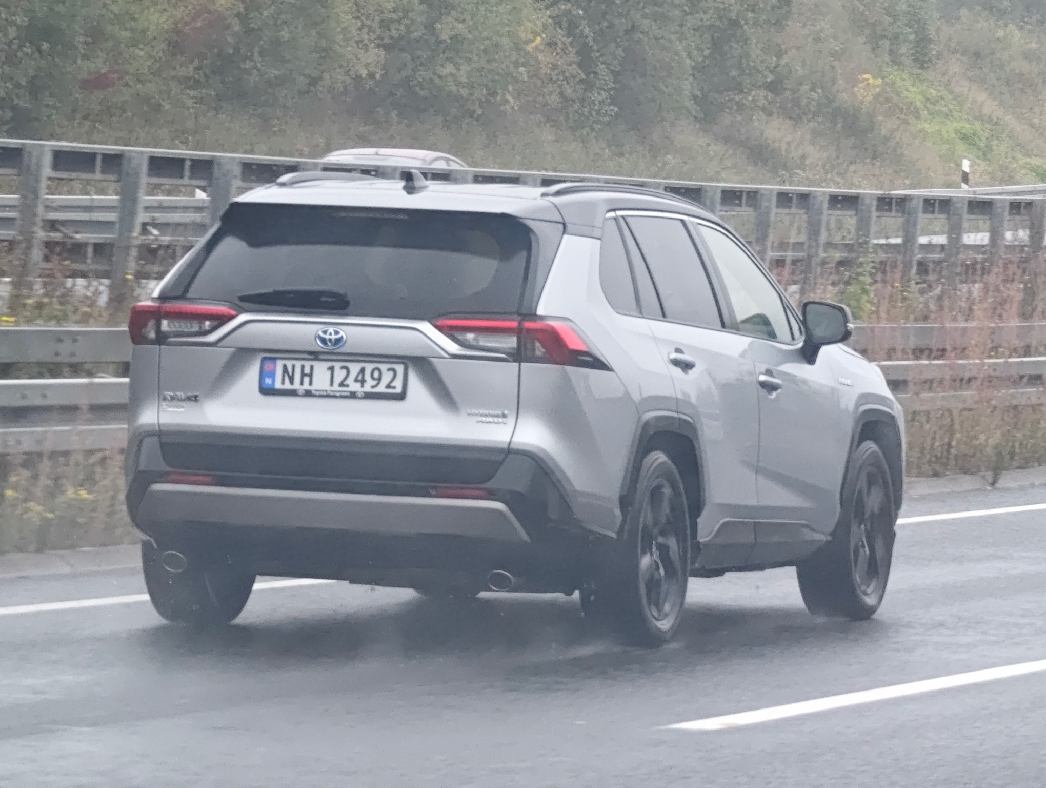 NH 12492, Toyota RAV4 5th gen (XA50), 2018–