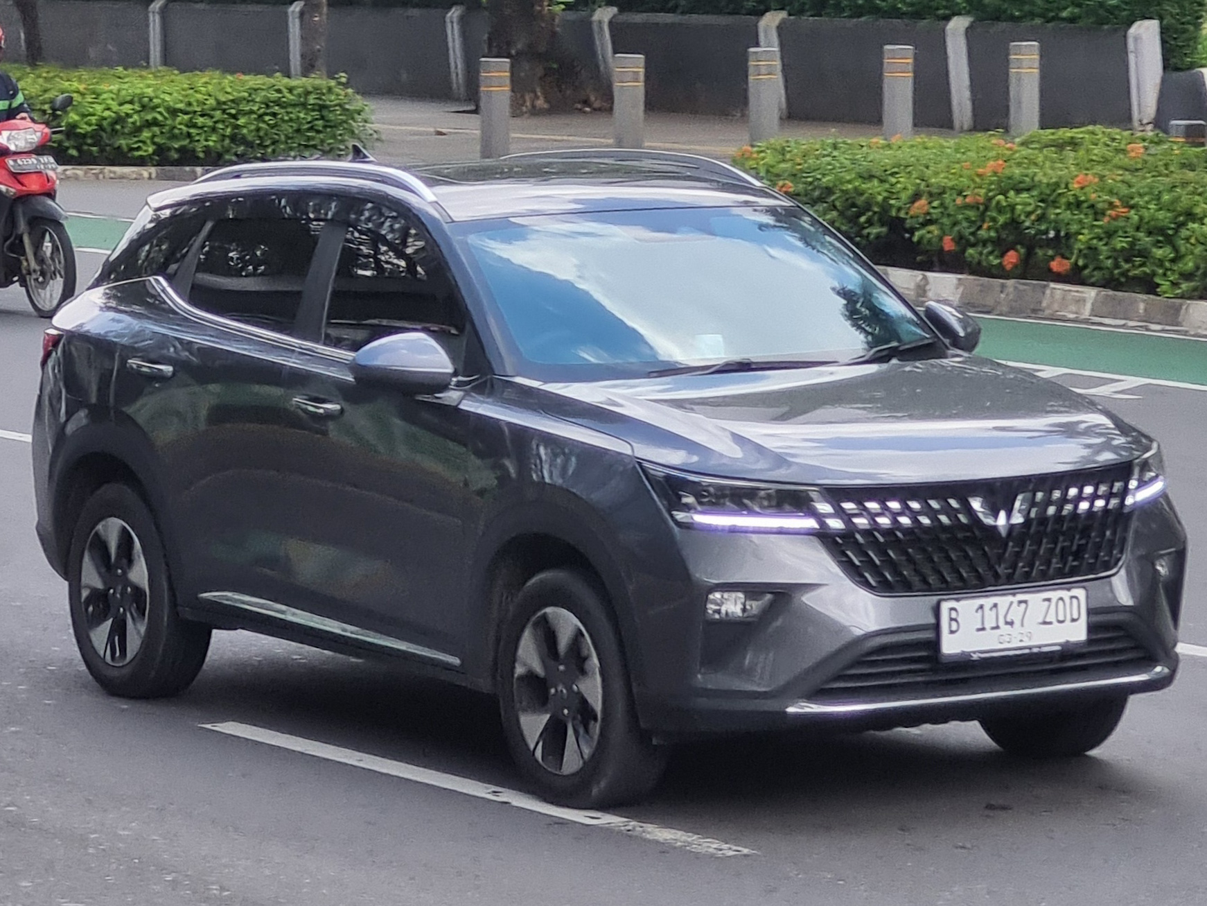 B 1147 ZOD, Wuling Alvez 