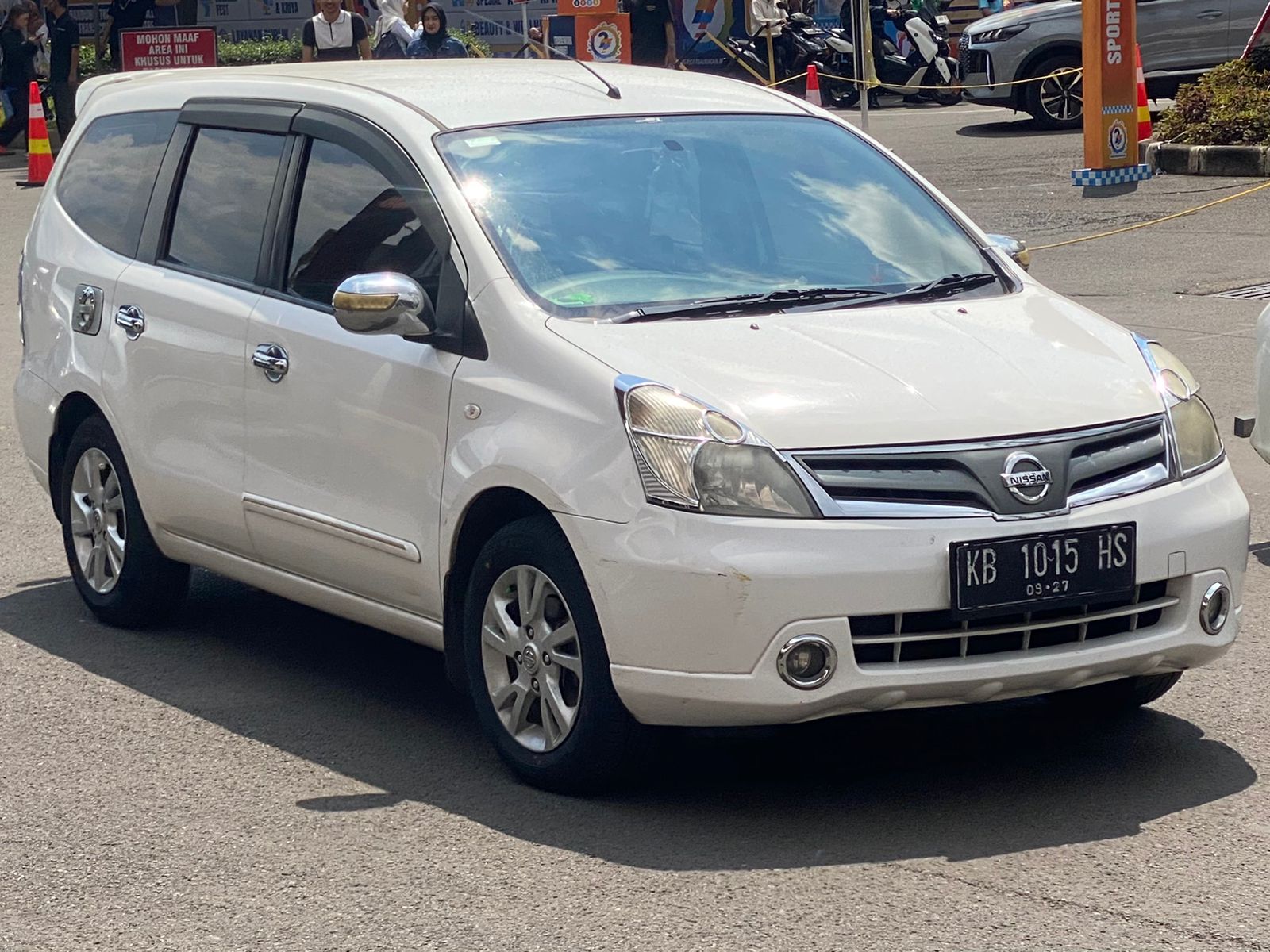 KB 1015 HS, Nissan Livina 1st gen (L10), 2006–2015