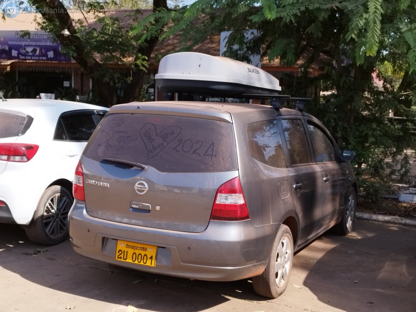 ຂບ 0001, Nissan Livina 1st gen Grand Livina (Geniss) (L10), 2006–2015