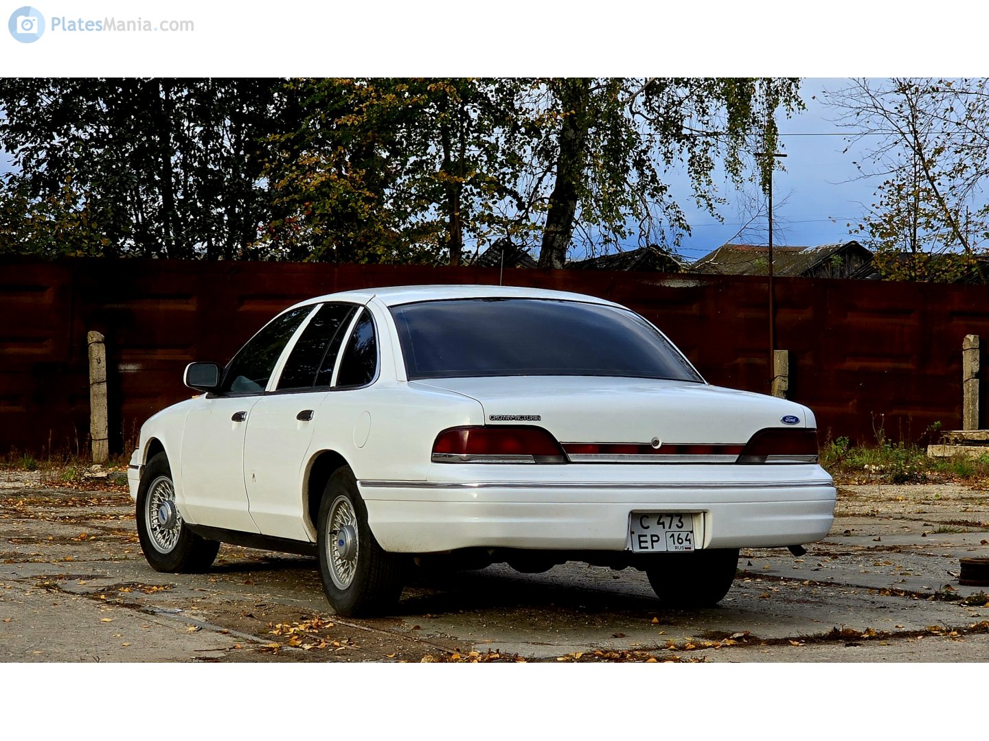 с 473 ер 164, Ford Crown Victoria 1st gen (EN53), 1991–1994